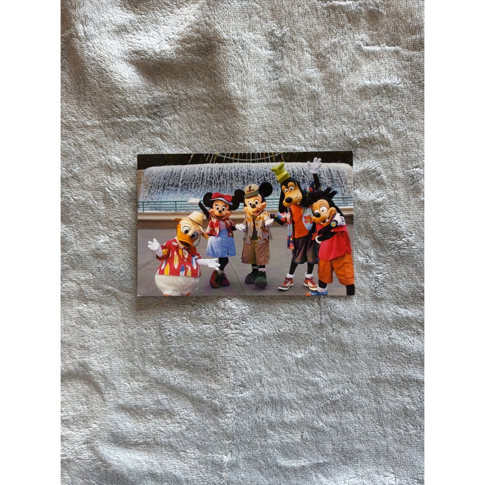 Disney California Adventure Mickey Minnie Donald Goofy Max Postcard - B814